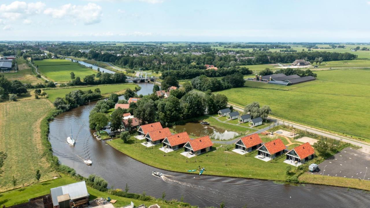 Pod Hotelkamer Aan Het Water Dokkum Exterior photo