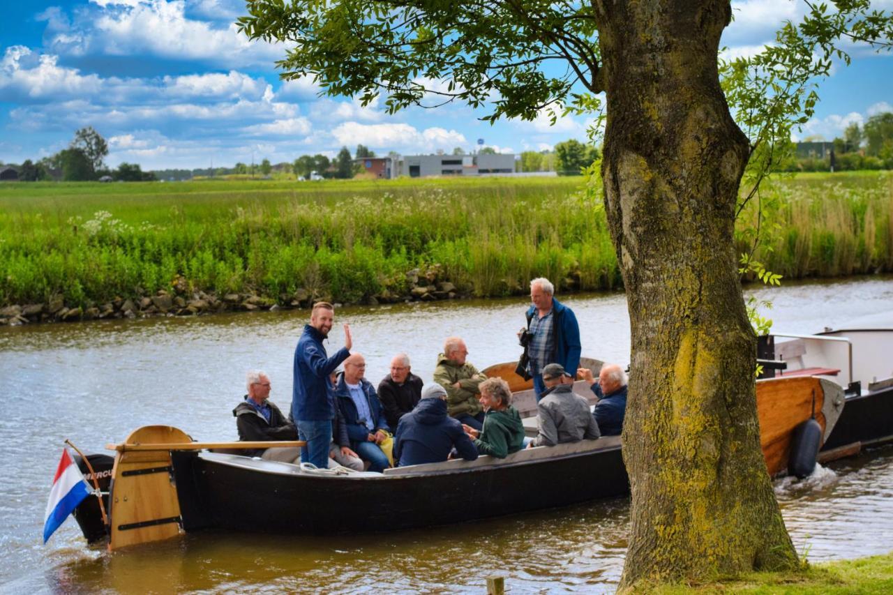 Pod Hotelkamer Aan Het Water Dokkum Exterior photo