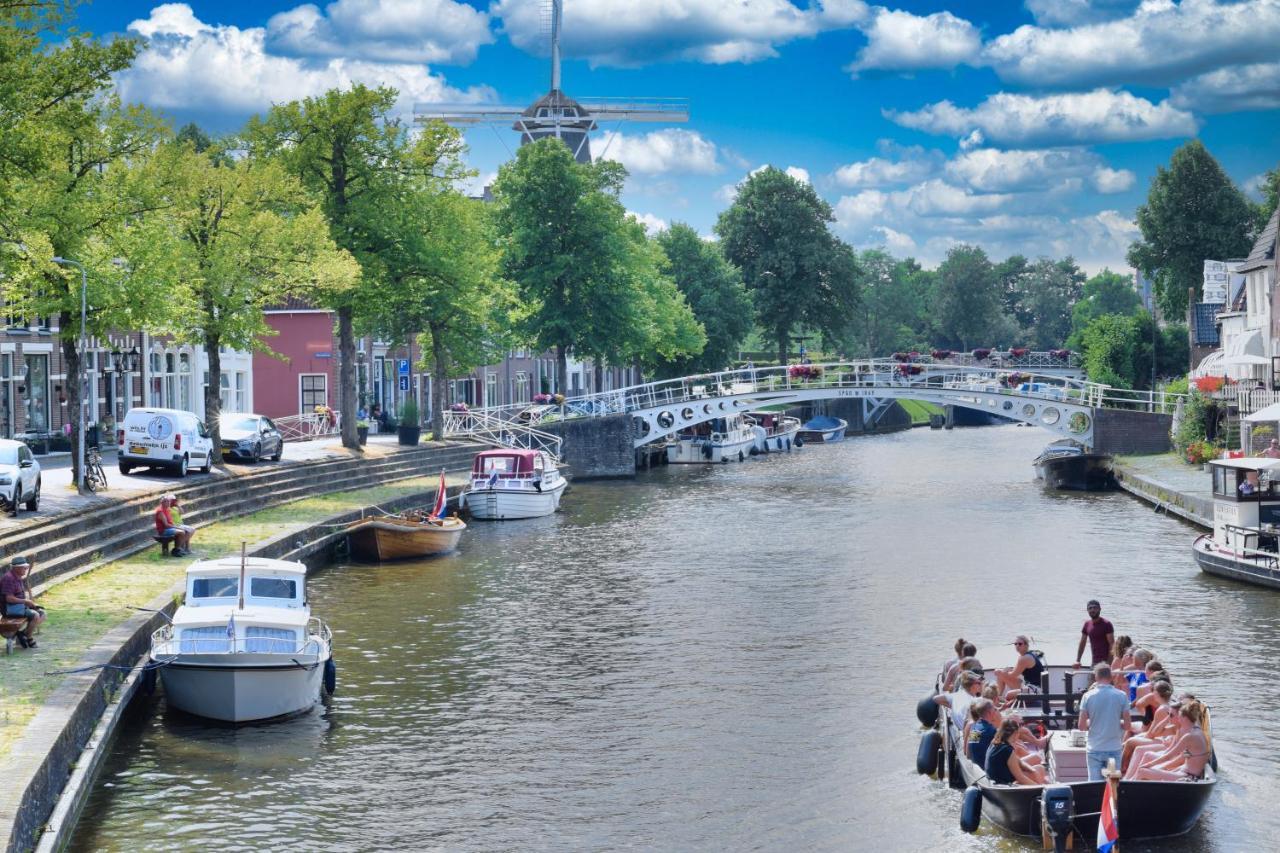 Pod Hotelkamer Aan Het Water Dokkum Exterior photo